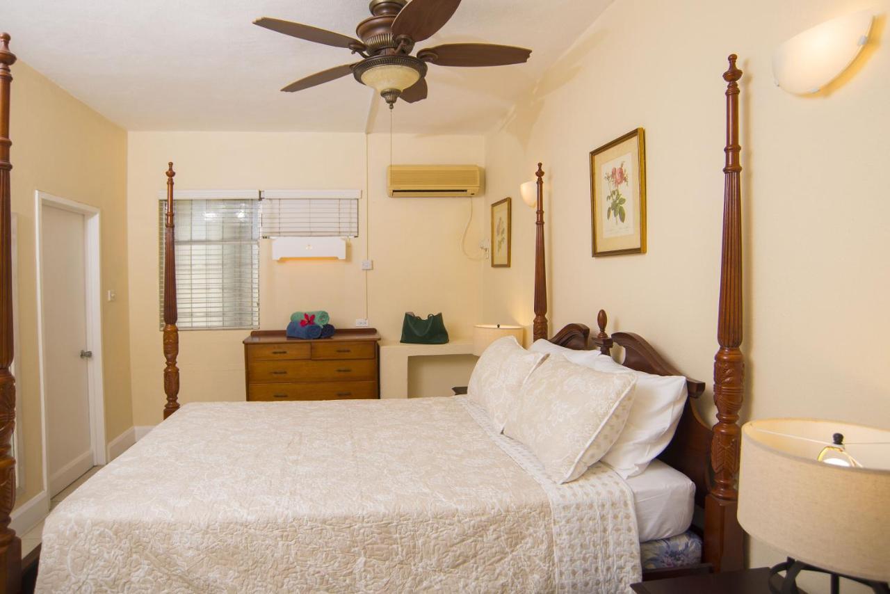 סנט ג'יימס Ground Floor Apartment Located In Hometown, 5 Min Walk To The Beach מראה חיצוני תמונה